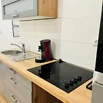 10a 40qm Wi-fi Free Parking Calm Back House