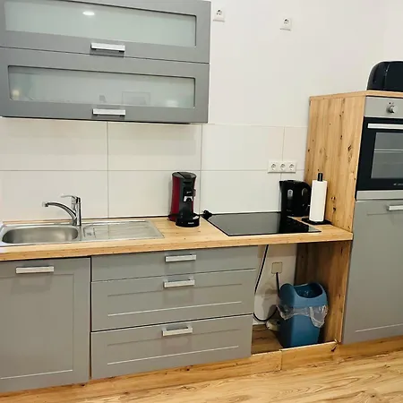 10a 40qm Wi-fi Free Parking Calm Back House 아파트