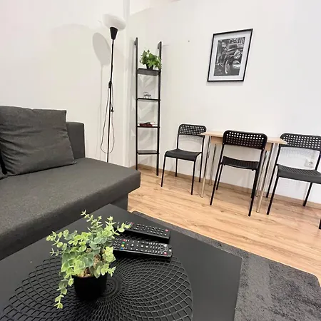 Lejlighed 10a 40qm Wi-fi Free Parking Calm Back House *