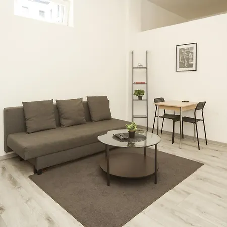 10a 40qm Wi-fi Free Parking Calm Back House *