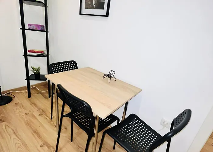 10a 40qm Wi-fi Free Parking Calm Back House Apartament